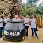 usuarios de la granja de habitantes de calle en Ukumarí bioparque.