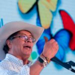 Queremos revitalizar las Juntas de Acción Comunal con dos trabajos: enfrentar el hambre y reubicar a los damnificados por lluvias: Presidente. GUSTAVO FRANCISCO PETRO URREGO.