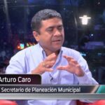 Falleció Carlos Arturo Caro. Isaza, amigo de muchos años. compañero de estudios y hoy compañero de trabajo en la Utp. Ingeniero electrico y gran batallador de La VIDA. Hombre especial, con gran sentido social, siempre pensó en lo colectivo y en sociedad. Siempre quiso la transformación humana desde las ideas el conocimiento y la acción. duele su partida.Carlos Arturos deja un legado de buen hombre, buen profesional y excelente maestro.Su partida nos golpea y afecta a amigos, compañeros y la comunidad UTP.solidaridad con Aida, su esposa, con Carlos, Alejandro y Juan Gabriel,sus hijos . Abrazo a sus hermanos y demás familiares Se no va un grande. Paz en su tumba.