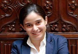 La directora del LEVANTE-EMV, Lydia del Canto inaugura la programación anual de Claustre Obert