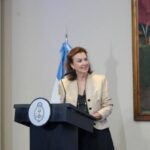 CANCILLER DEL PAÍS DEL SUR PIDIÓ APLACAR LA DISCUSIÓN POR LO QUE DICEN PETRO Y MILEI