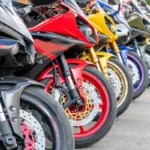 MOTO, «a mil», COMO VEHÍCULO FAMILIAR.