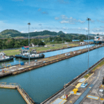 China amenaza con represalias tras fallo sobre puertos en Panamá.