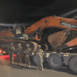 ECUADOR BOMBARDEA ZONAS DE MINERÍA ILEGAL CERCA A FRONTERA CON COLOMBIA.-