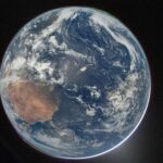 Artemis II supera fallo técnico en pleno vuelo y mantiene histórica misión hacia la Luna.